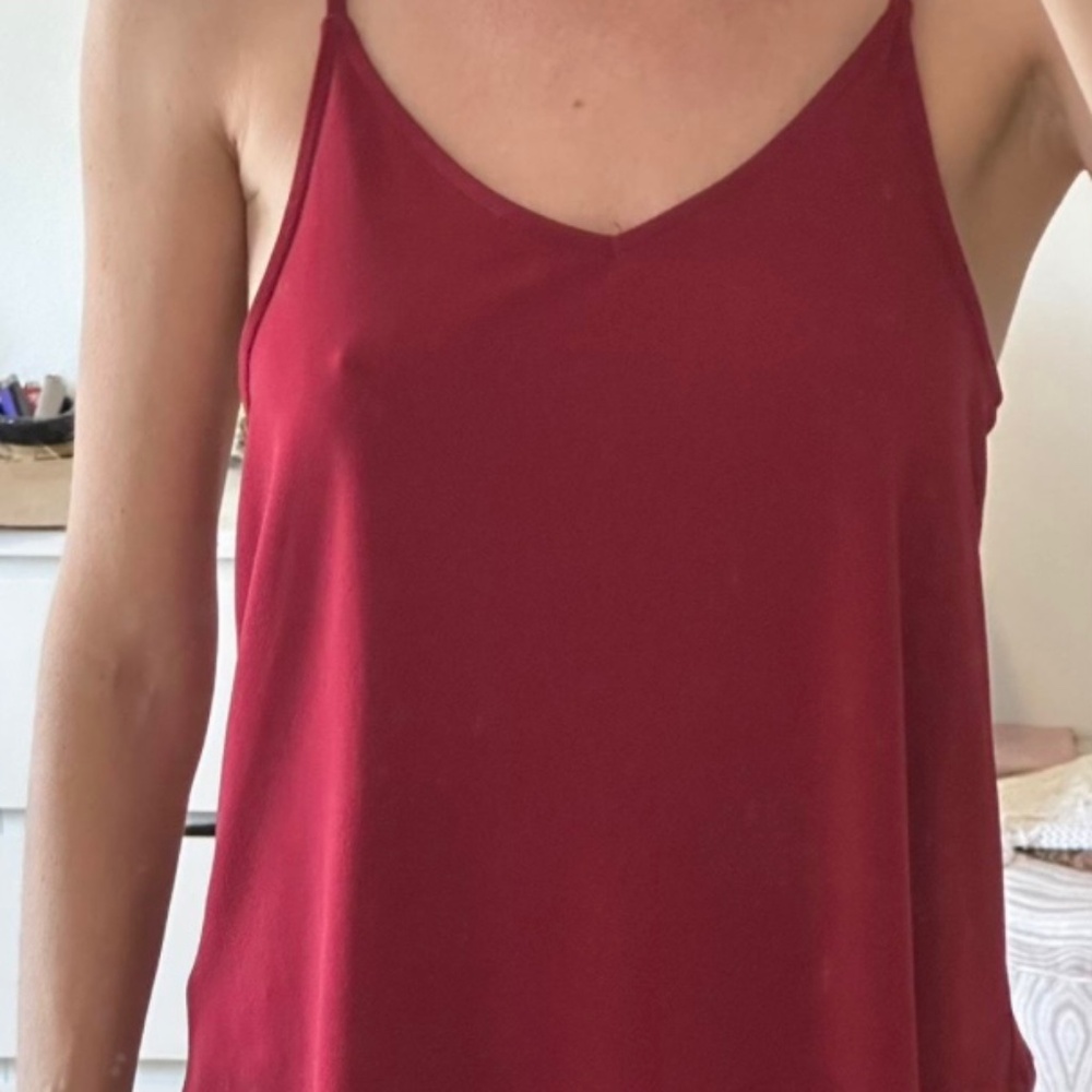 Silence and Noise Red Tank